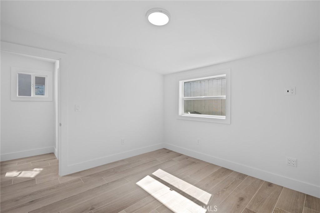 372 1/2 Jasmine Street