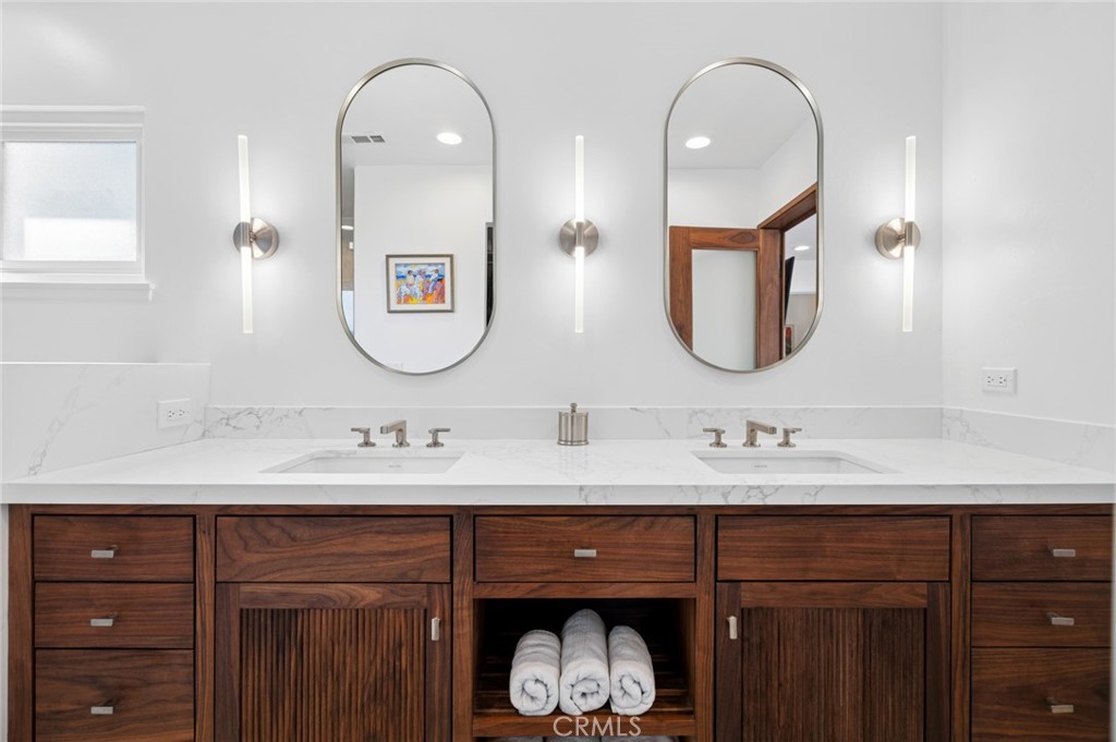 33121 Mesa Vista Drive