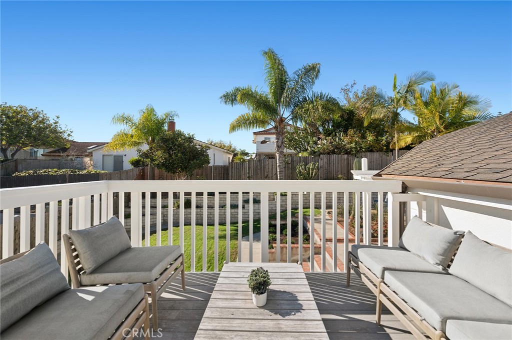 33121 Mesa Vista Drive