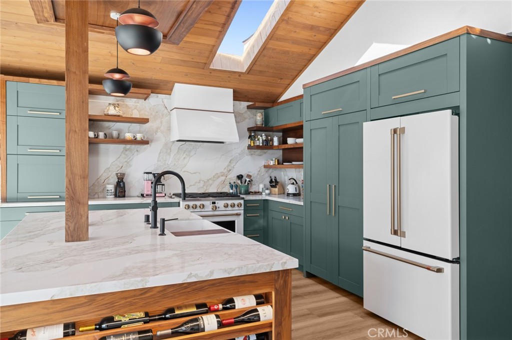 33121 Mesa Vista Drive