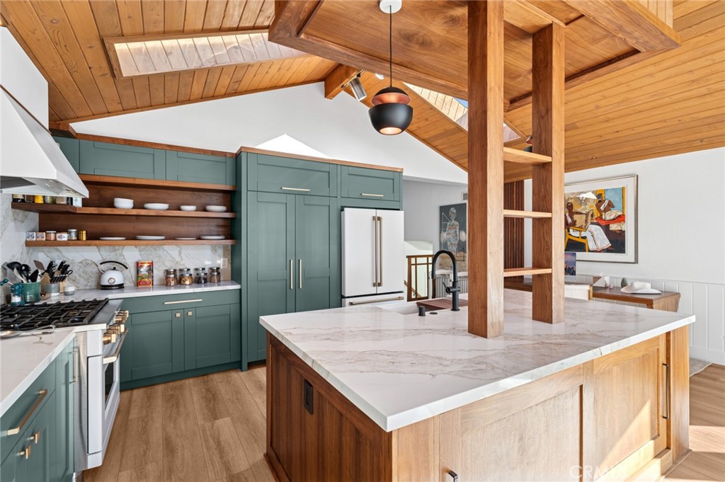 33121 Mesa Vista Drive