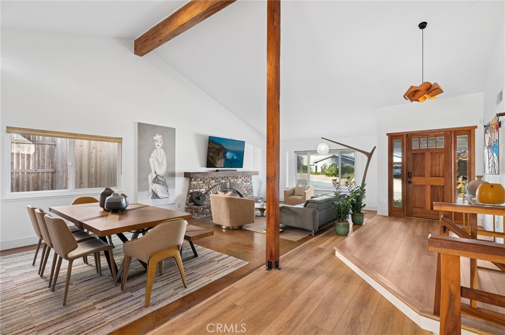 33121 Mesa Vista Drive