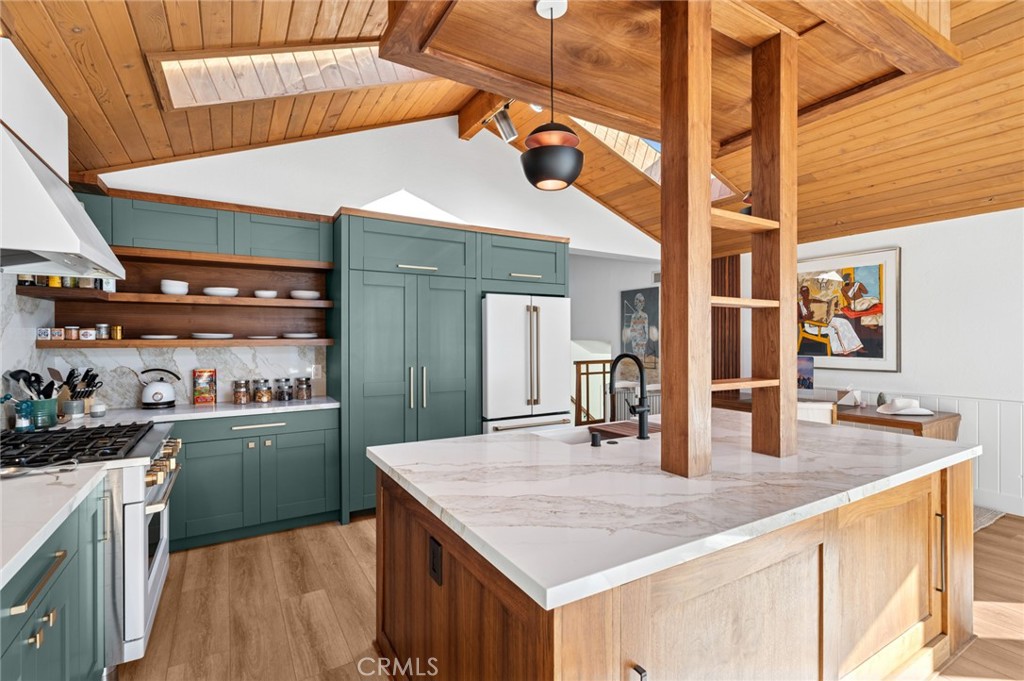 33121 Mesa Vista Drive