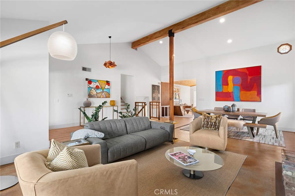 33121 Mesa Vista Drive