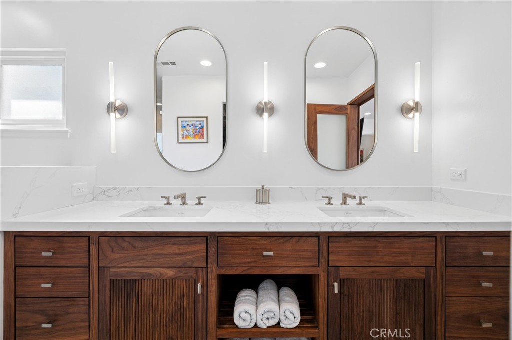 33121 Mesa Vista Drive