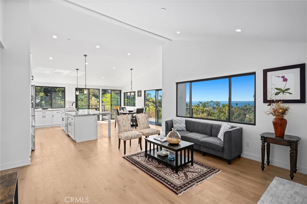 990 Meadowlark Drive