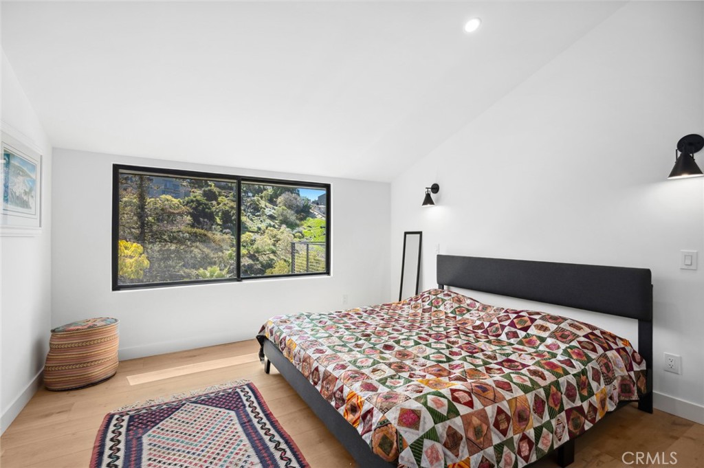 990 Meadowlark Drive