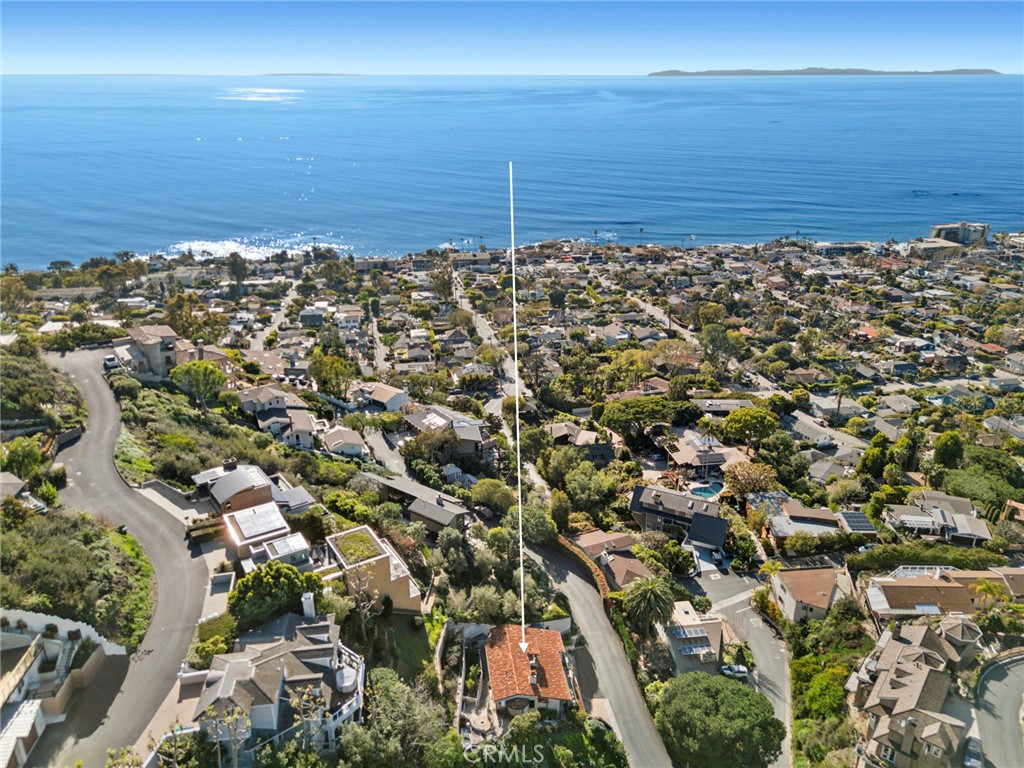 2100 Crestview Drive