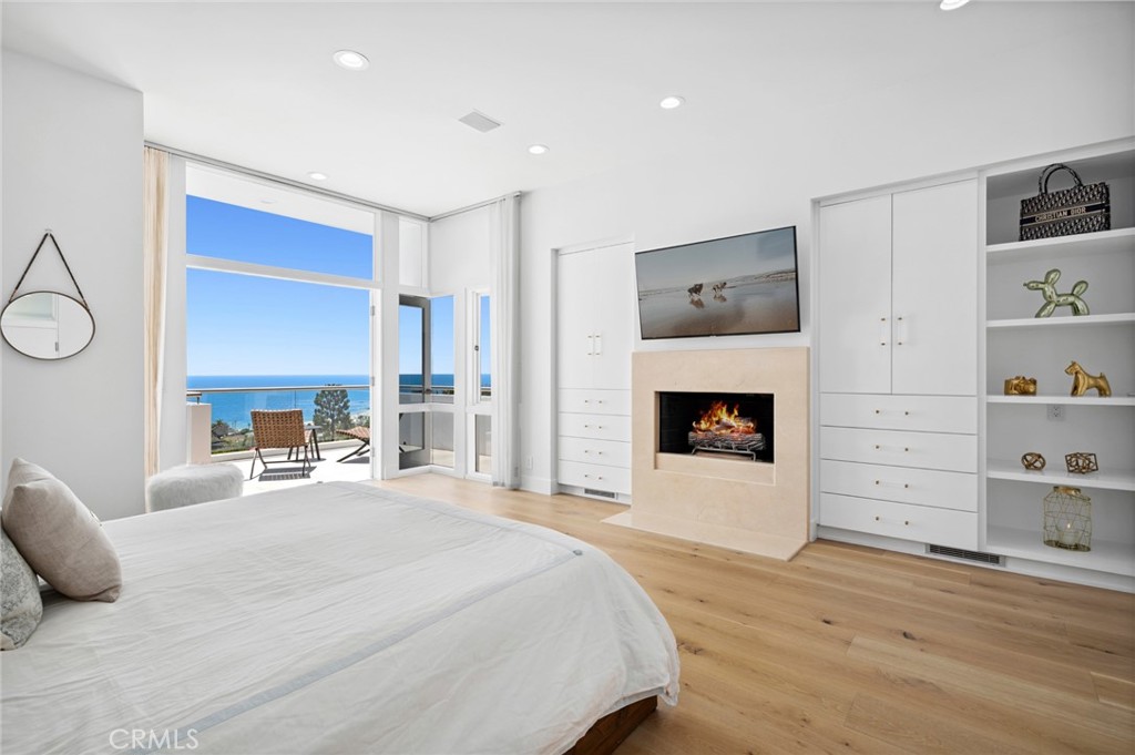 1061 Skyline Drive