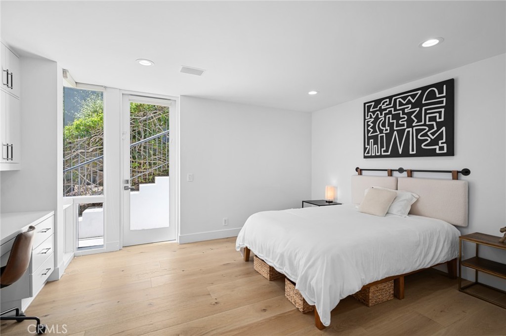 1061 Skyline Drive