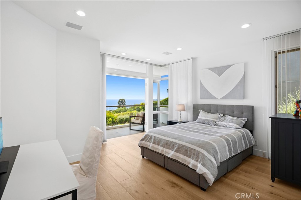 1061 Skyline Drive