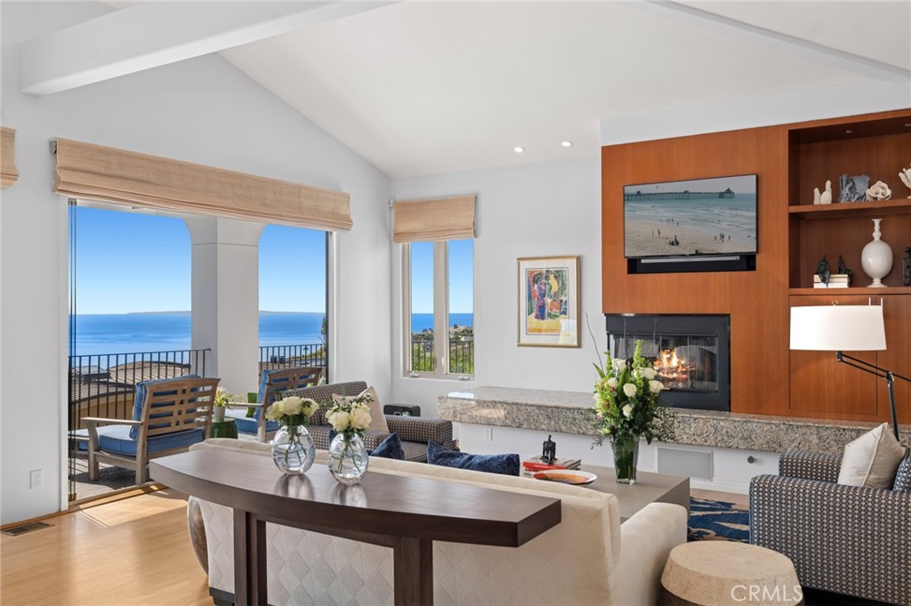 1598 Skyline Drive