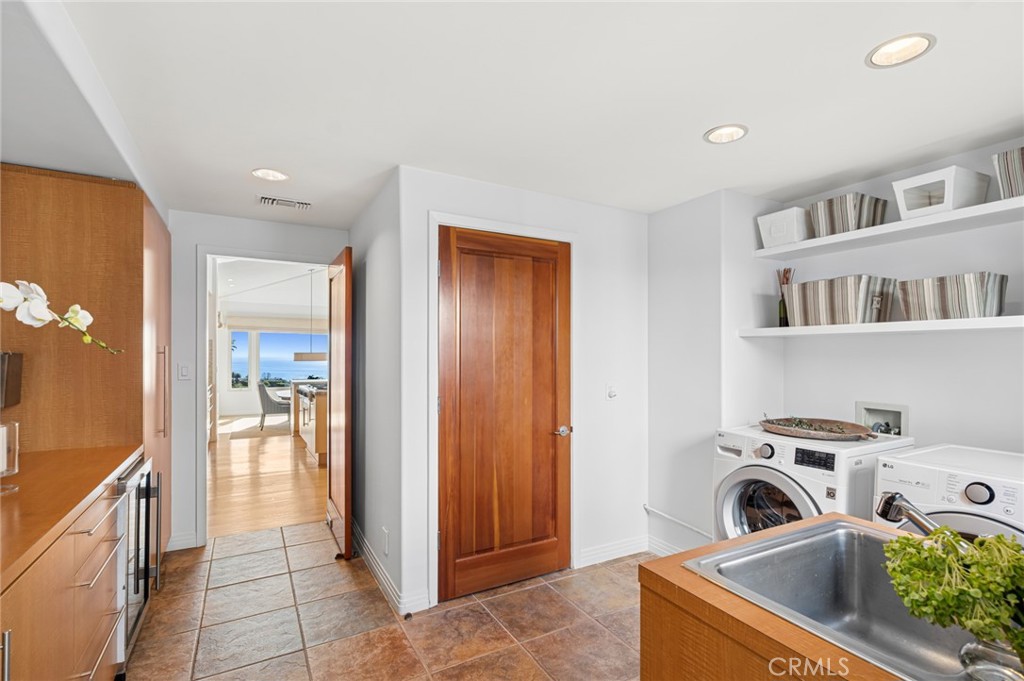 1598 Skyline Drive