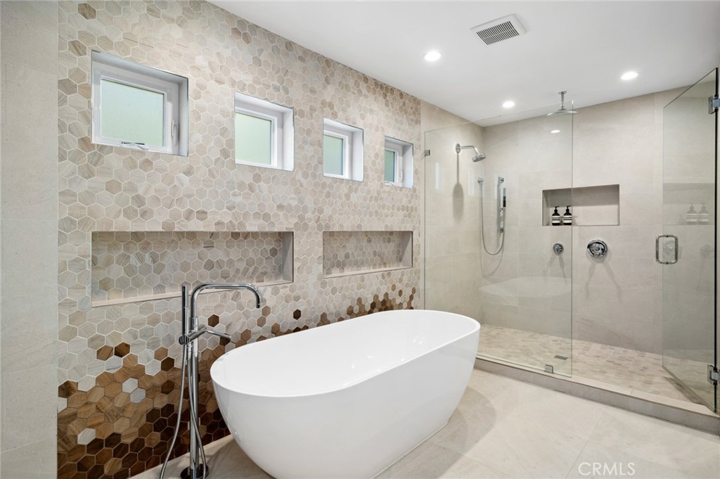 1435 Cerritos Drive