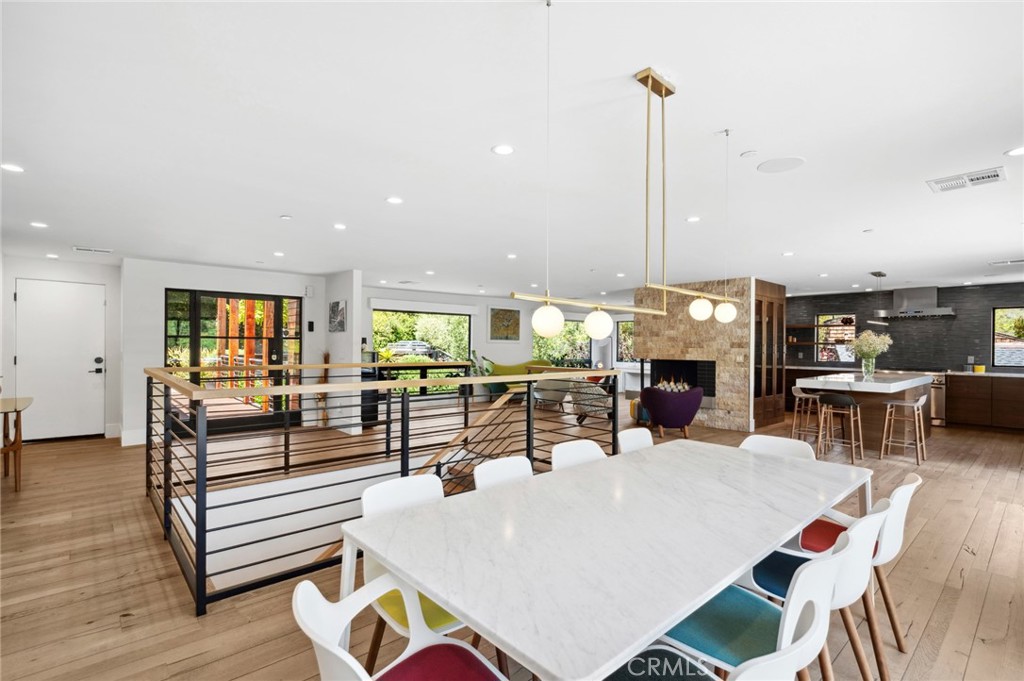 1435 Cerritos Drive