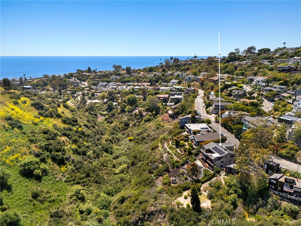 1435 Cerritos Drive