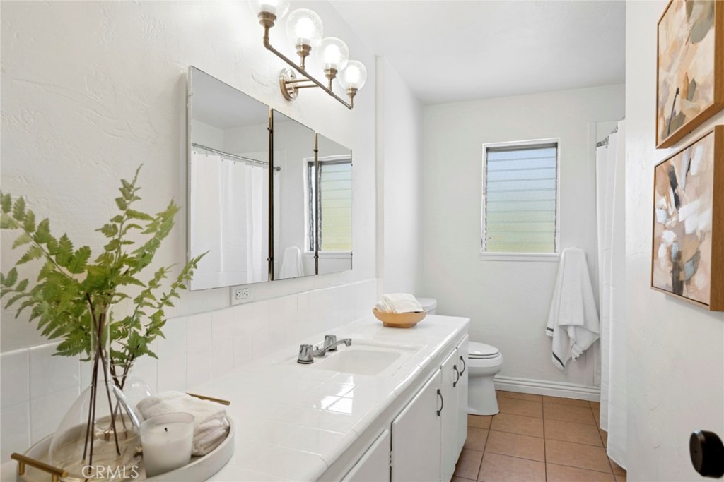 991 Meadowlark Drive