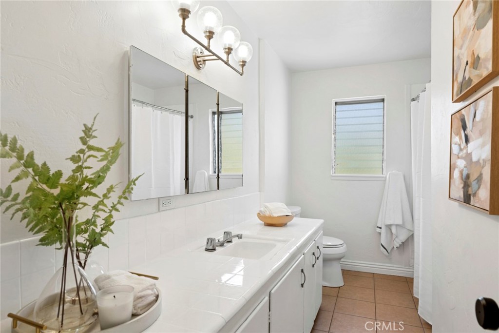 991 Meadowlark Drive