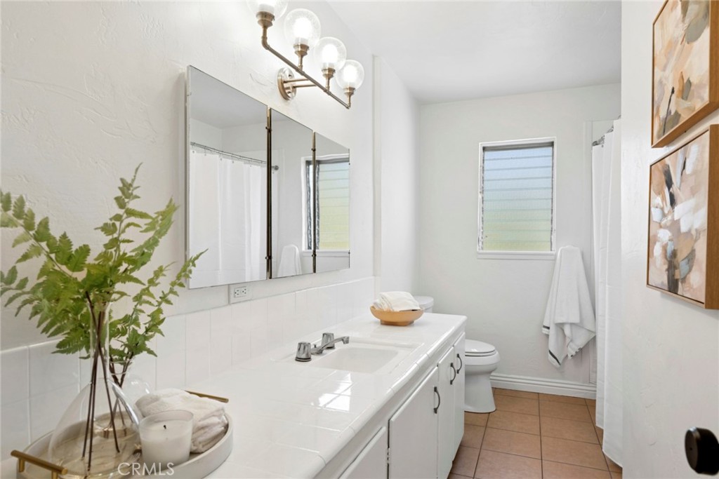991 Meadowlark Drive