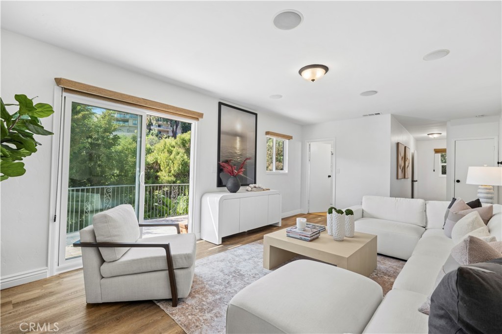 991 Meadowlark Drive