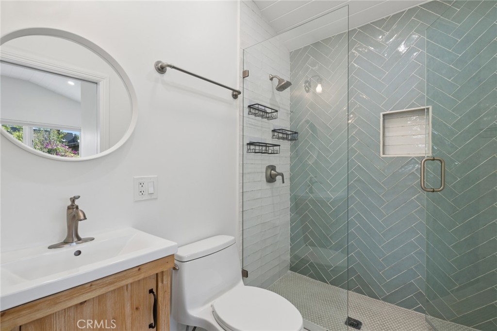 489 Jasmine Street Back