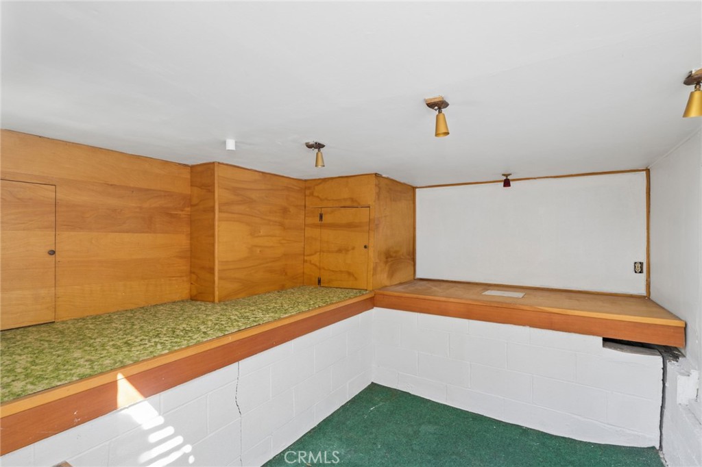 489 Jasmine Street Back