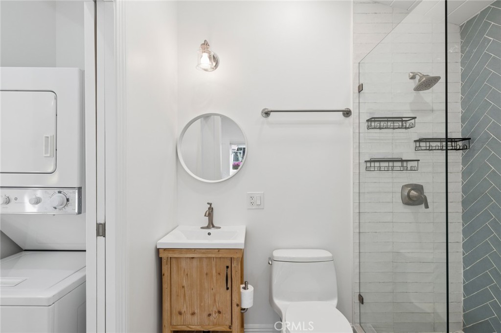 489 Jasmine Street Back