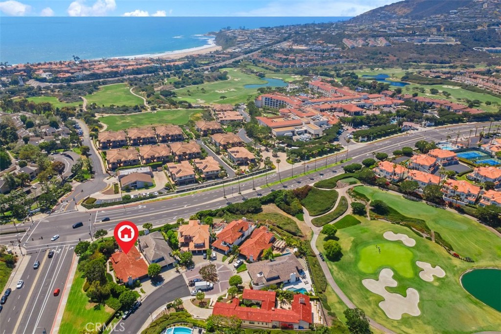23 Los Monteros
