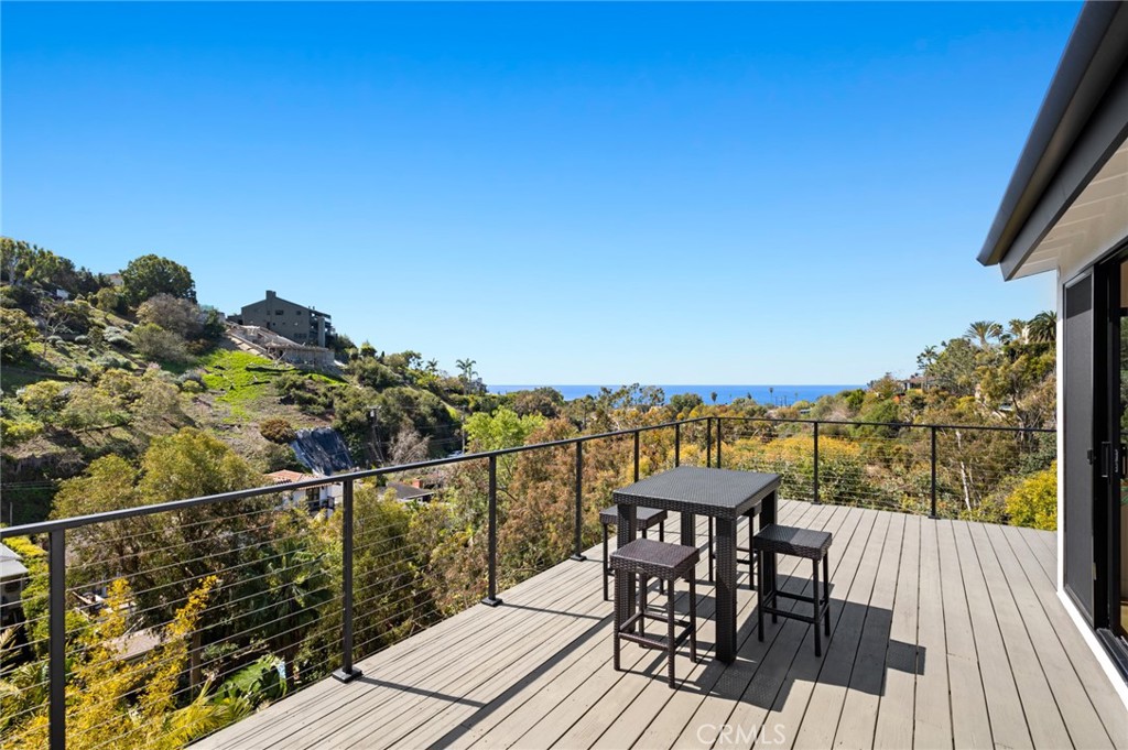 990 Meadowlark Drive
