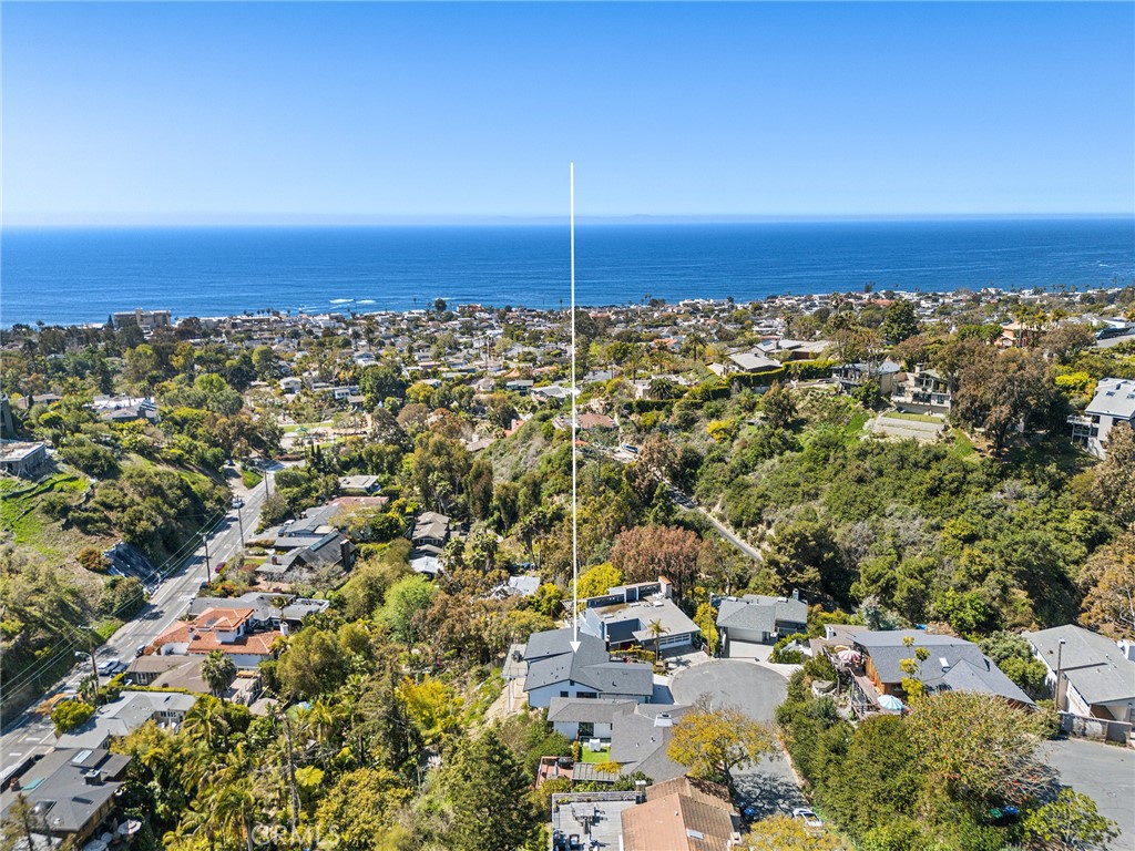 990 Meadowlark Drive