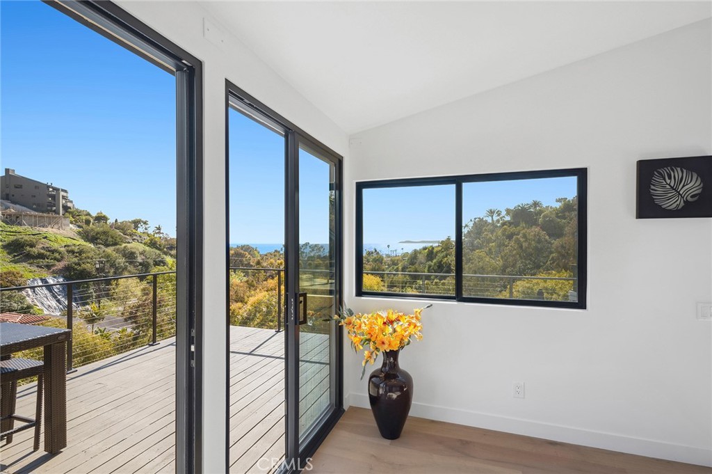 990 Meadowlark Drive