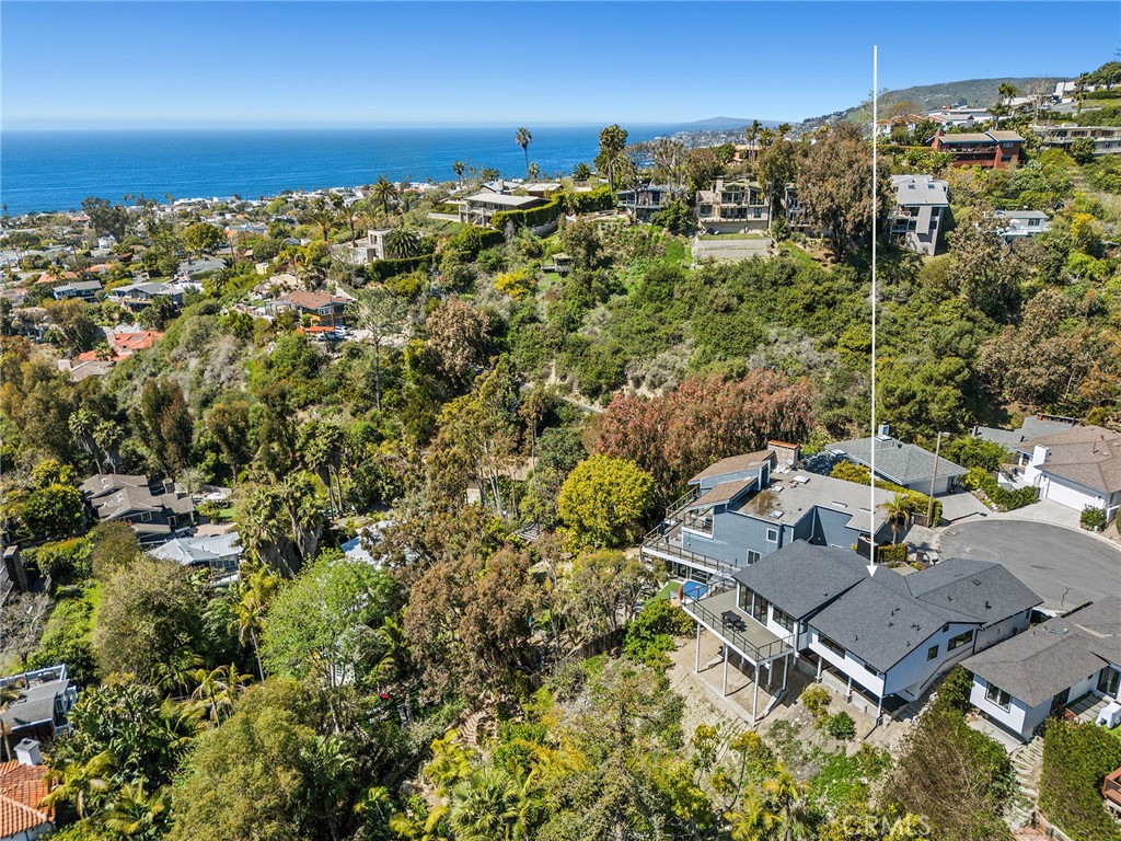 990 Meadowlark Drive