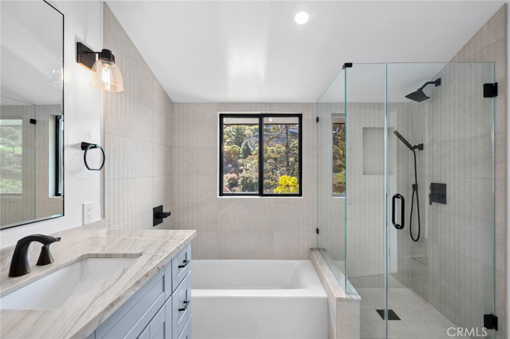 990 Meadowlark Drive