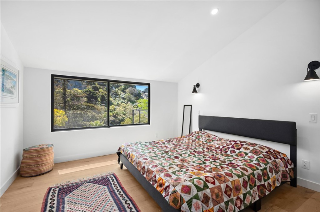 990 Meadowlark Drive