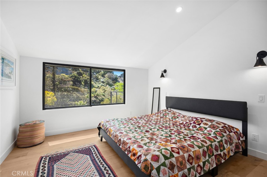 990 Meadowlark Drive