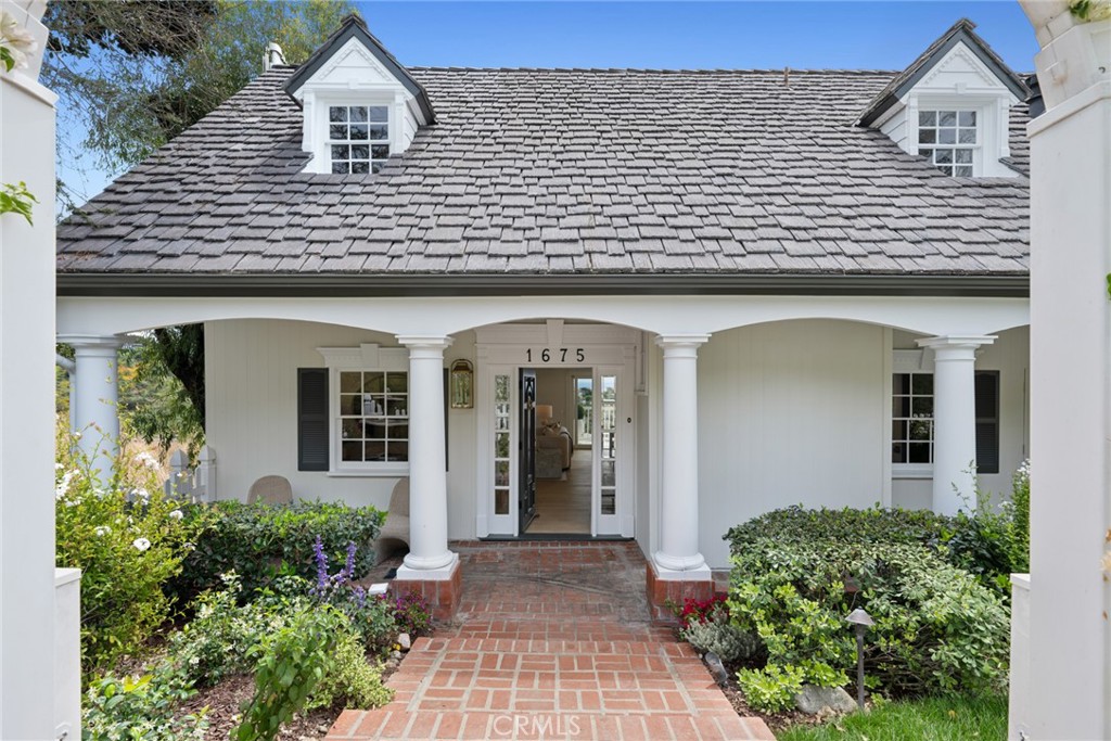1675 Tahiti Avenue