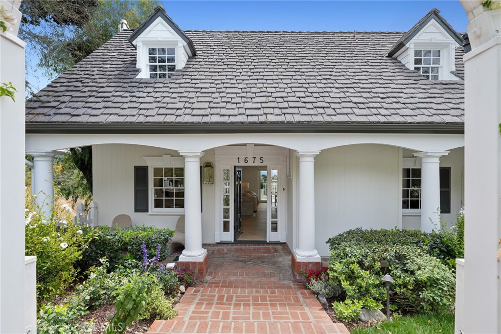 1675 Tahiti Avenue