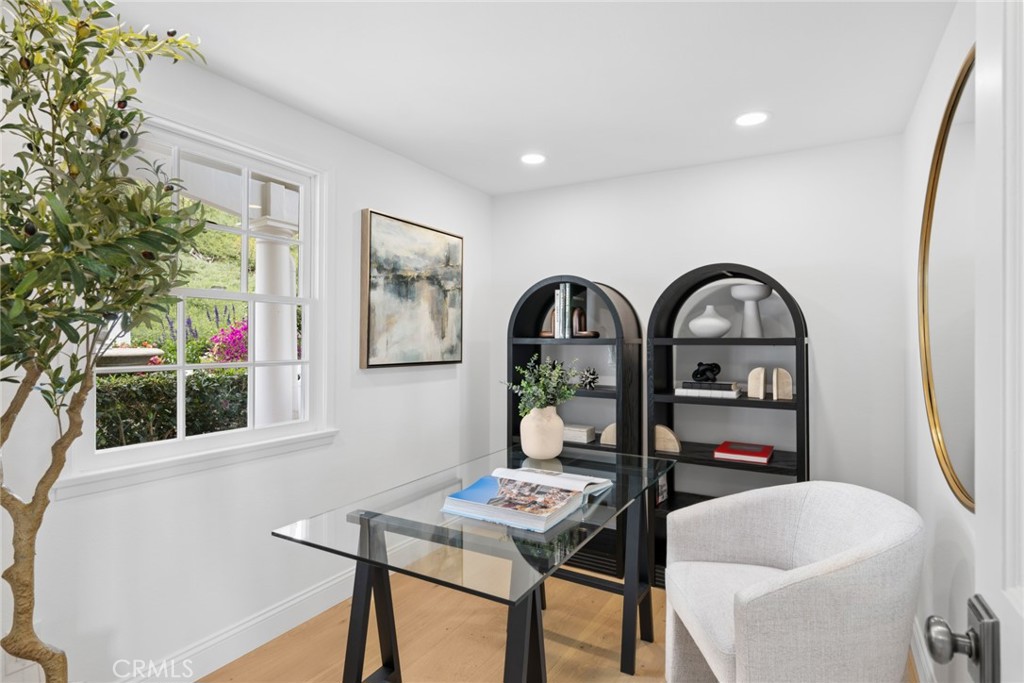 1675 Tahiti Avenue