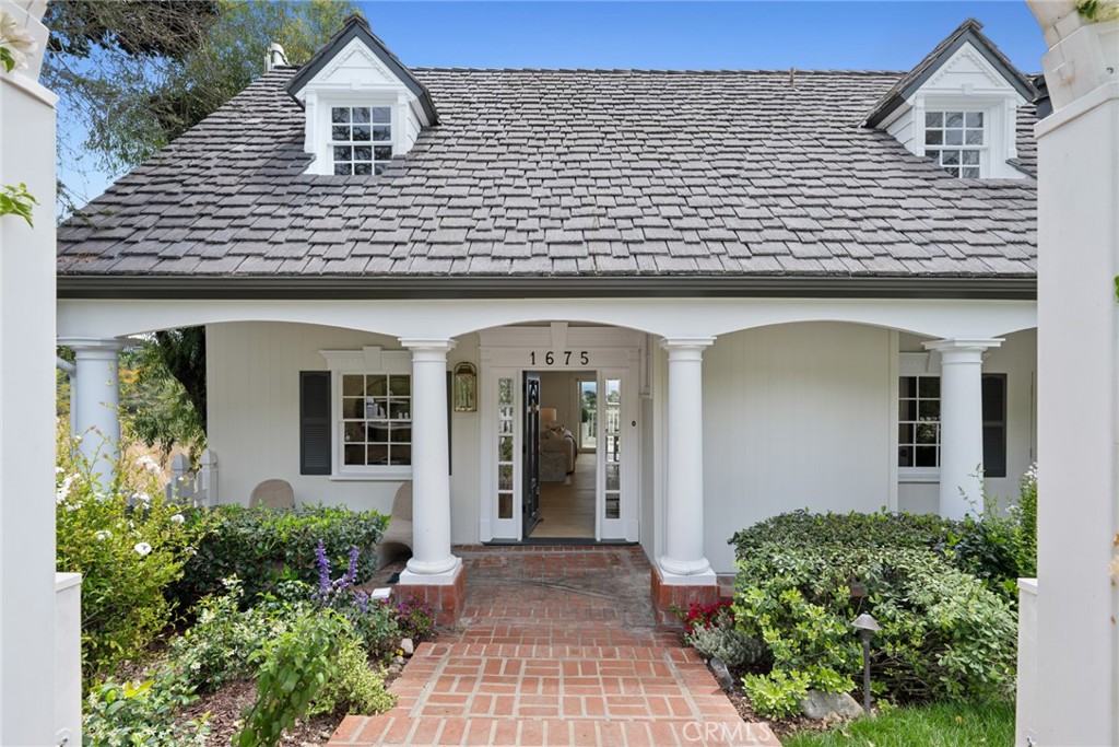 1675 Tahiti Avenue