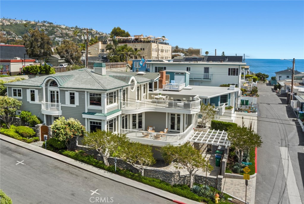 111 Brooks Street