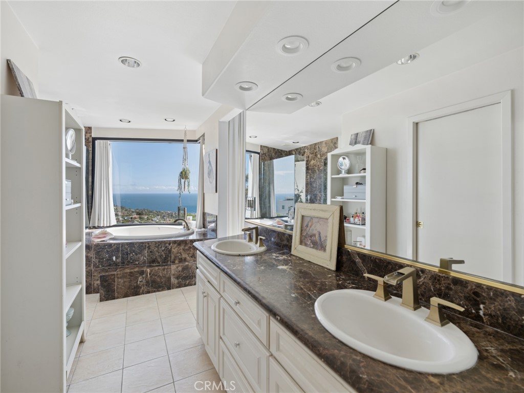 1445 Bounty Way