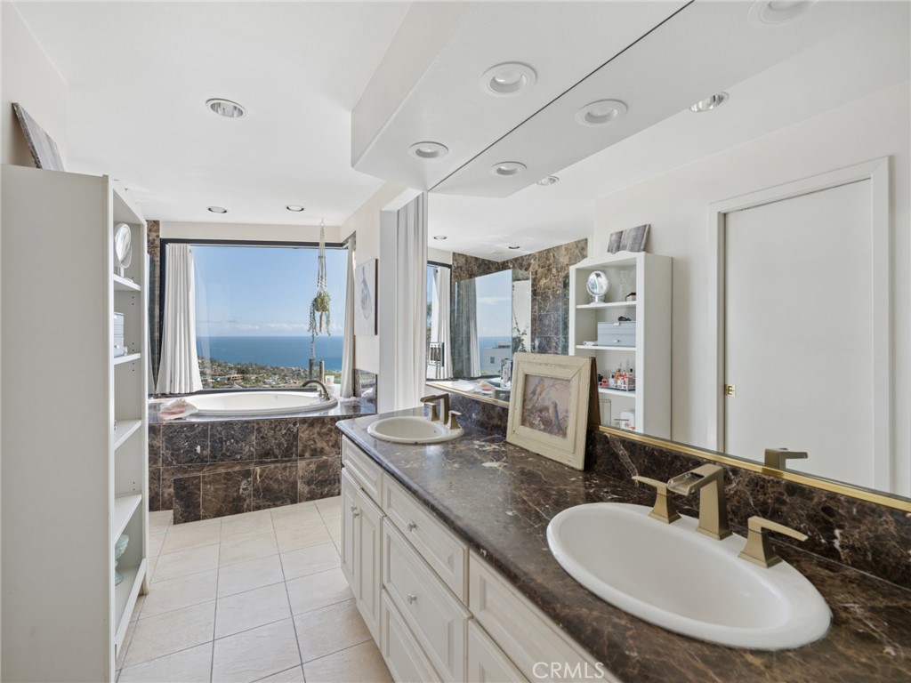 1445 Bounty Way