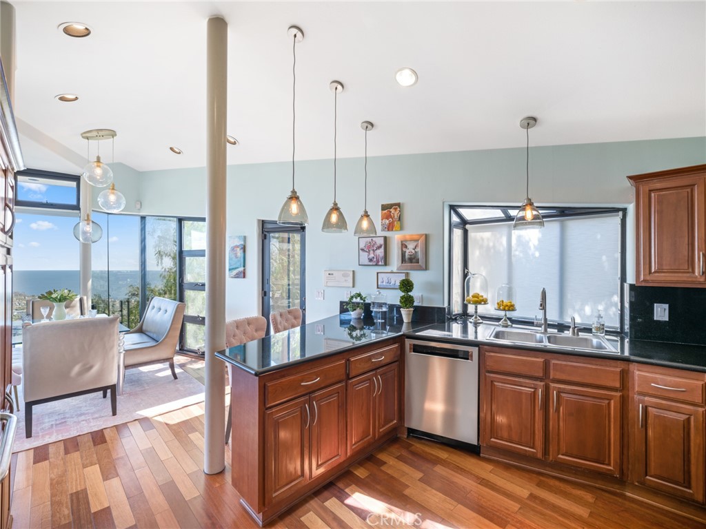 1445 Bounty Way