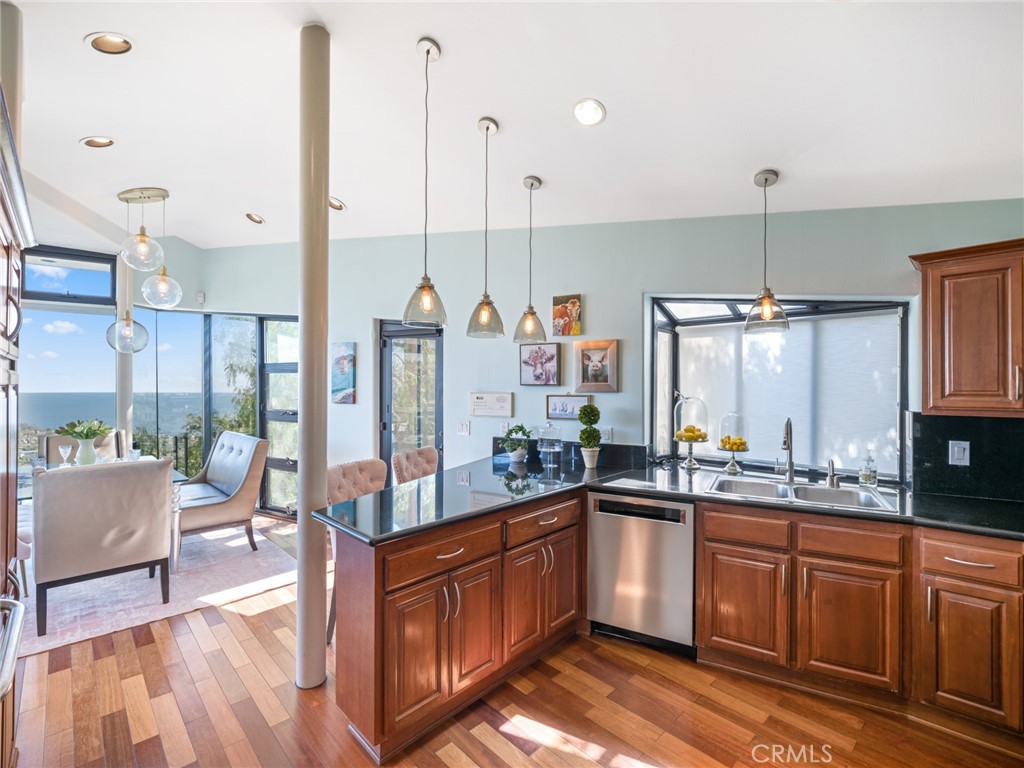 1445 Bounty Way