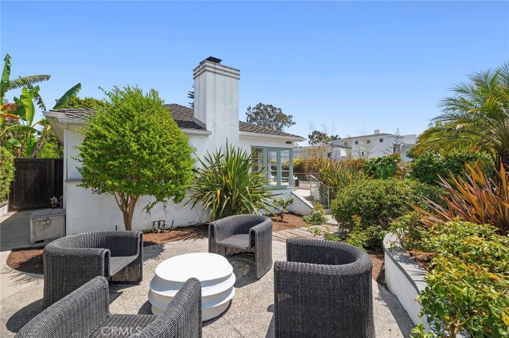 455 Legion Street