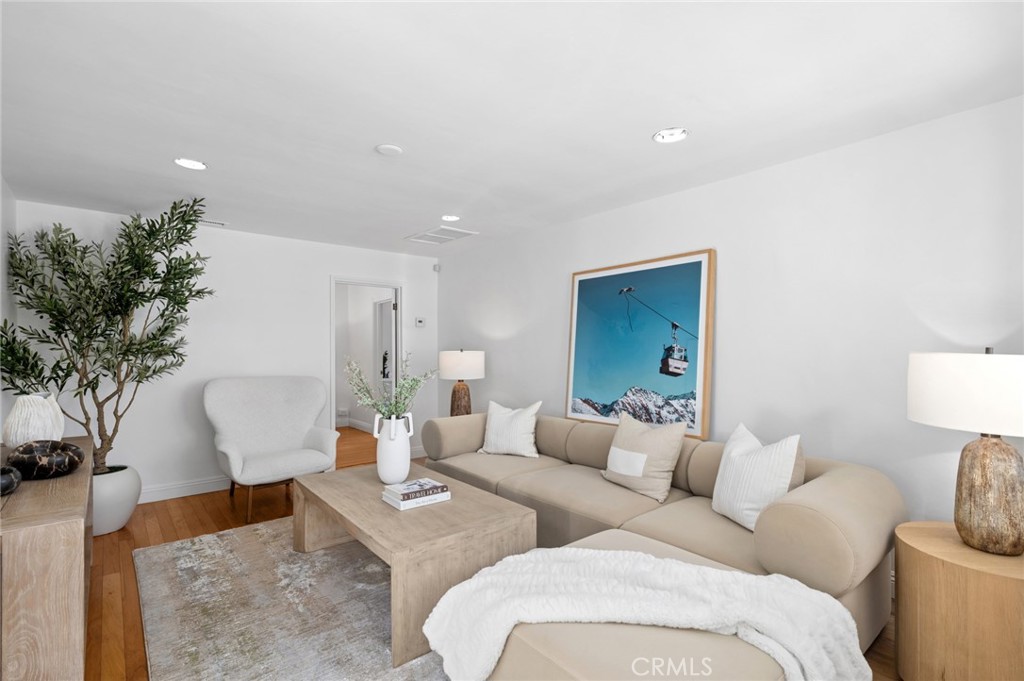455 Legion Street