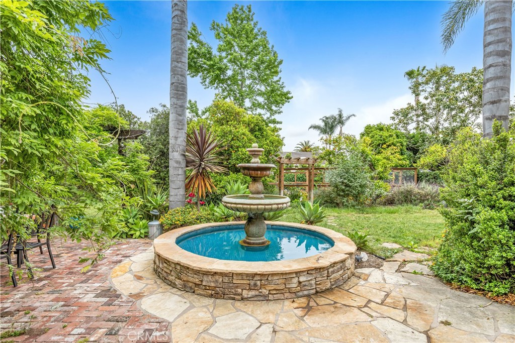31852 Paseo Alto Plano