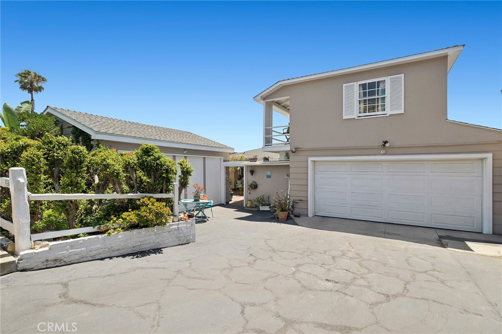 1665 Viking Road