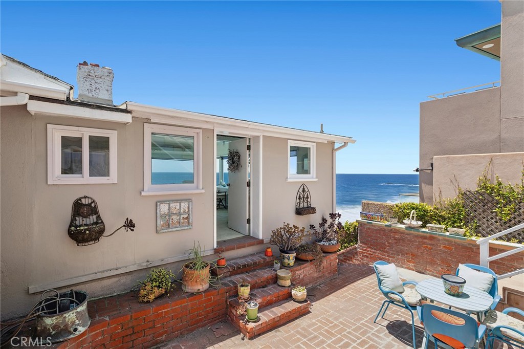 1665 Viking Road