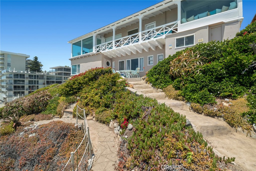 1665 Viking Road